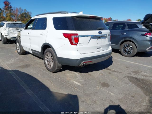 Ford Explorer Xlt Image 4
