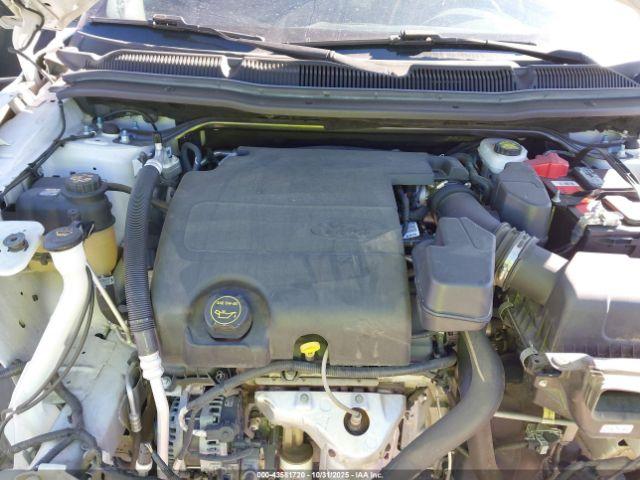 Ford Explorer Xlt Image 8