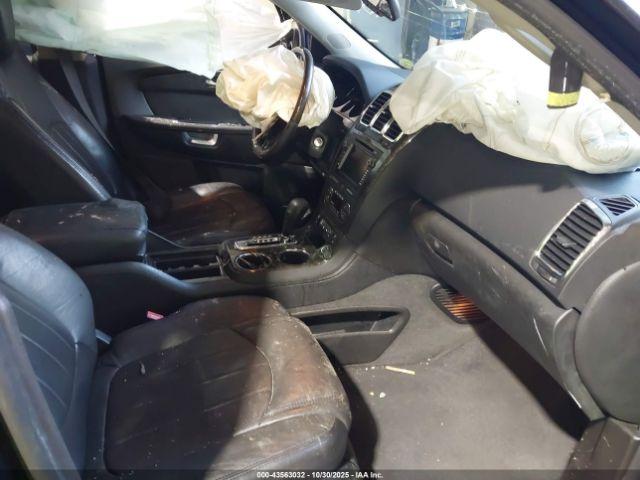 GMC Acadia Denali Image 9