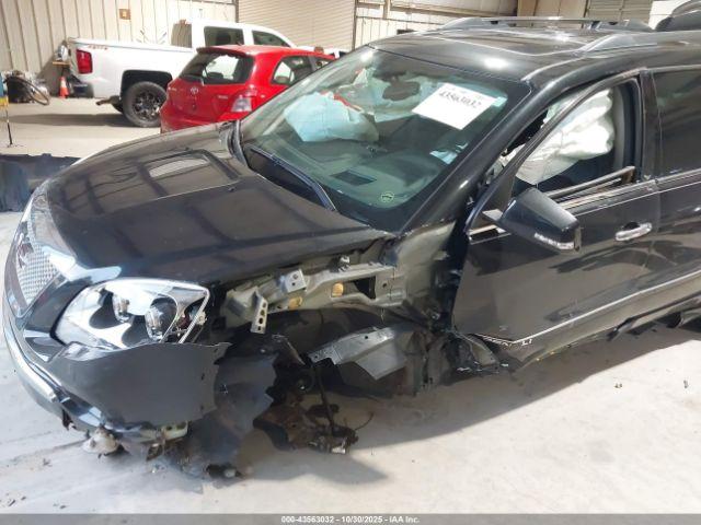 GMC Acadia Denali Image 8