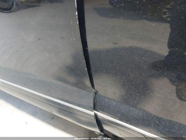 GMC Acadia Denali Image 6