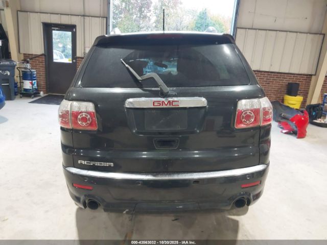 GMC Acadia Denali Image 4