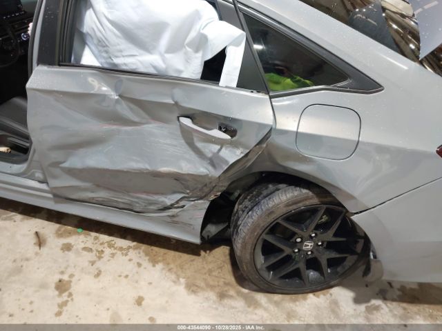 Honda Civic Sport Image 5