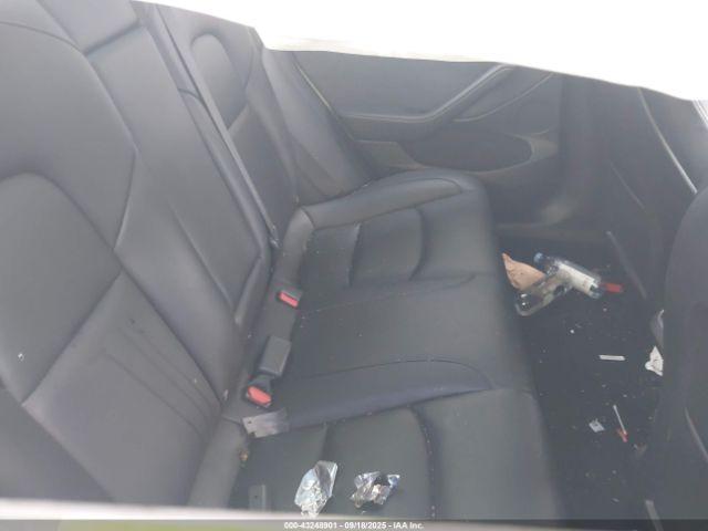 Tesla Model 3 Rear-wheel Drive Image 6