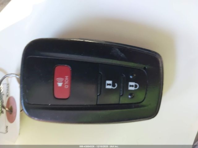 Toyota RAV4 Xle Image 16