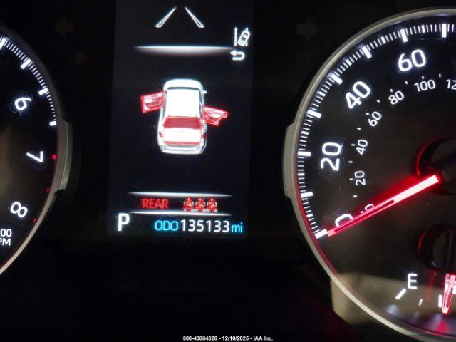 Toyota RAV4 Xle Image 13