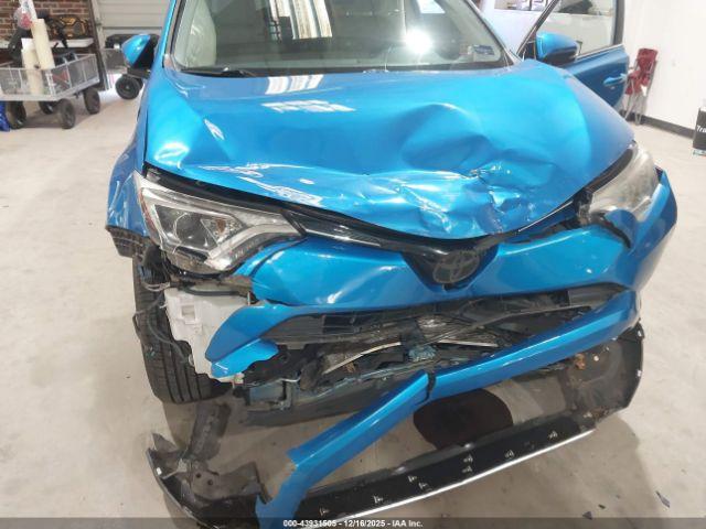 Toyota RAV4 Xle Image 13