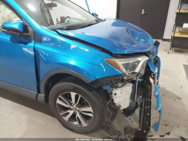 Toyota RAV4 Xle Image 4