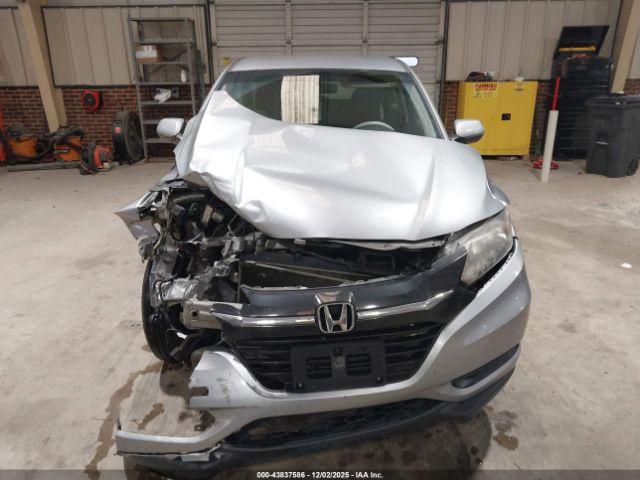 Honda HR-V Lx Image 6