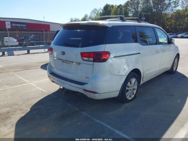 Kia Sedona Lx Image 3