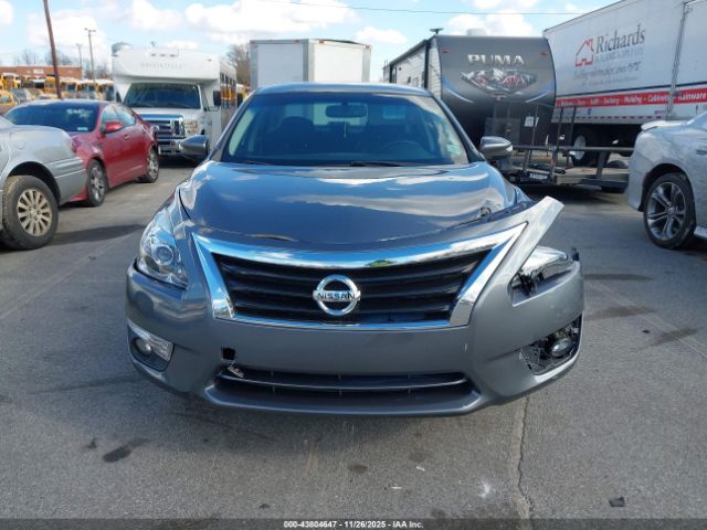 Nissan Altima 2.5 Sv Image 11