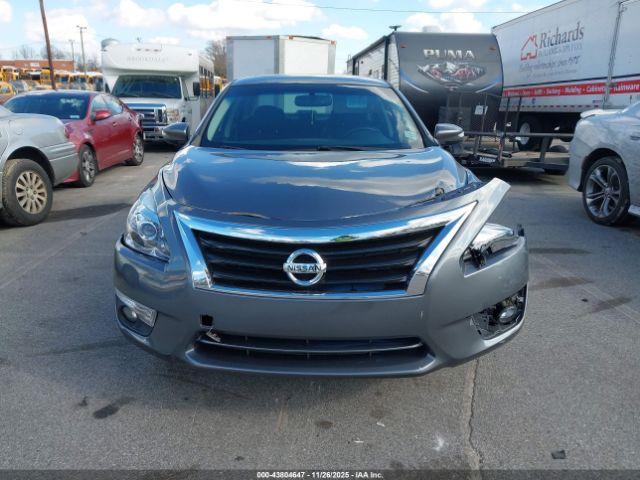 Nissan Altima 2.5 Sv Image 11