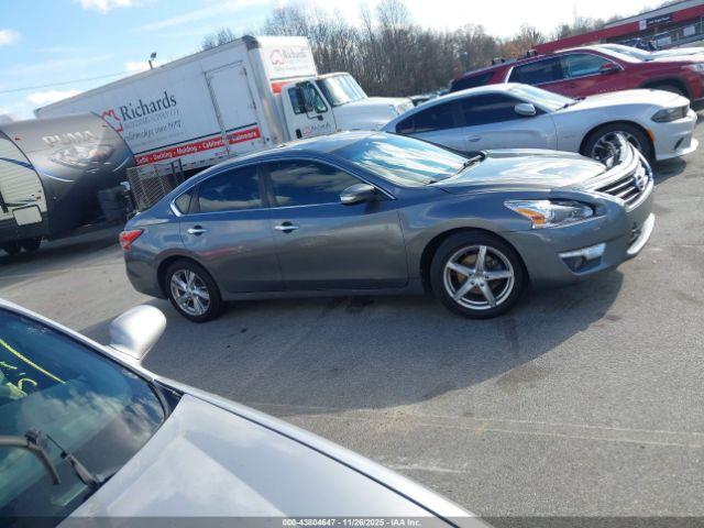 Nissan Altima 2.5 Sv Image 6