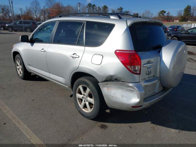 Toyota RAV4 Limited V6 Image 5