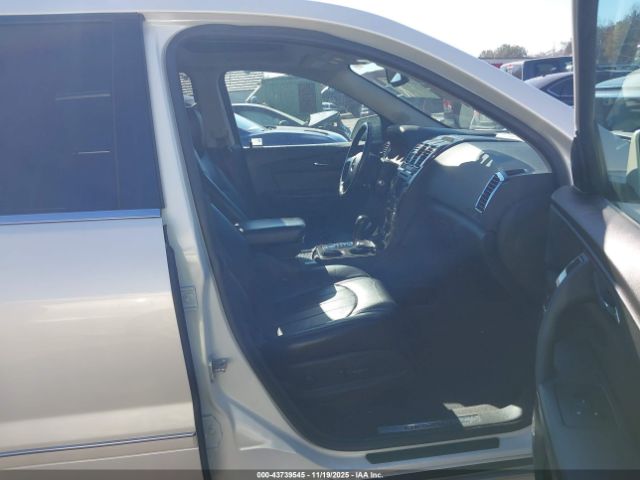 GMC Acadia Denali Image 10