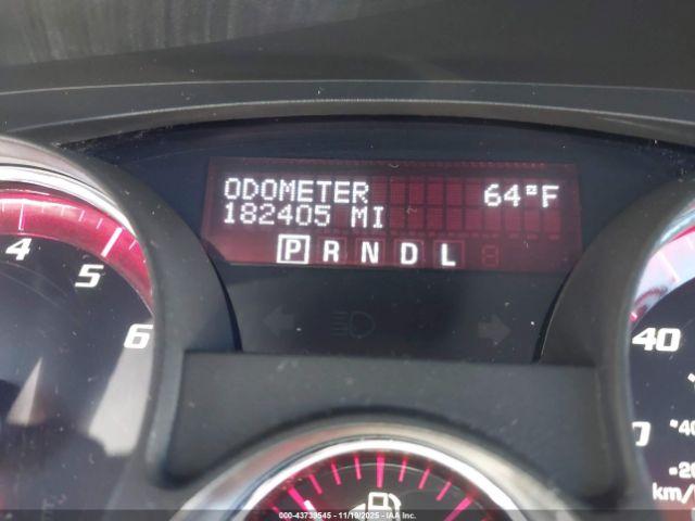 GMC Acadia Denali Image 9