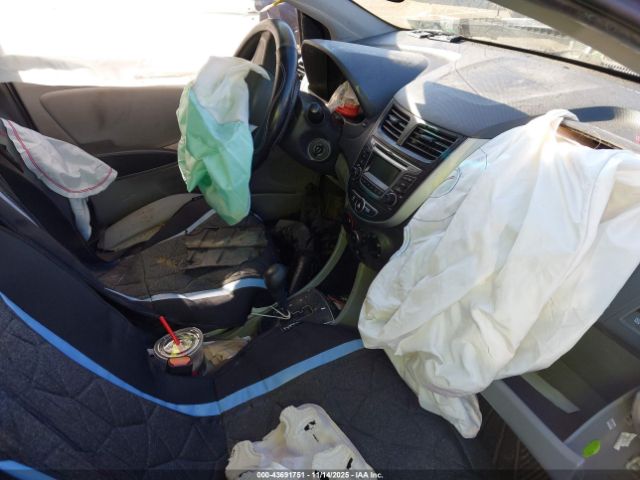 Hyundai ACCENT Se Image 6