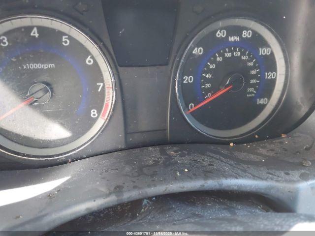 Hyundai ACCENT Se Image 13