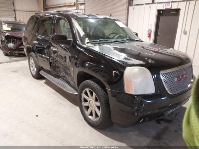 GMC Yukon Denali Image 1