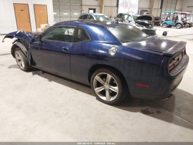 Dodge Challenger Image 2