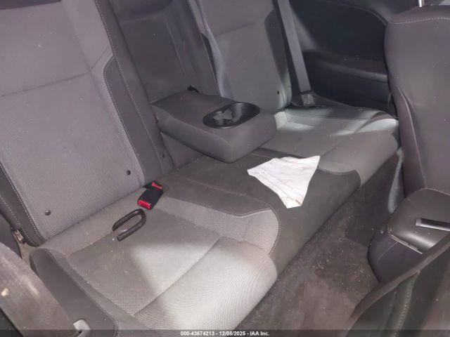 Dodge Challenger Image 10