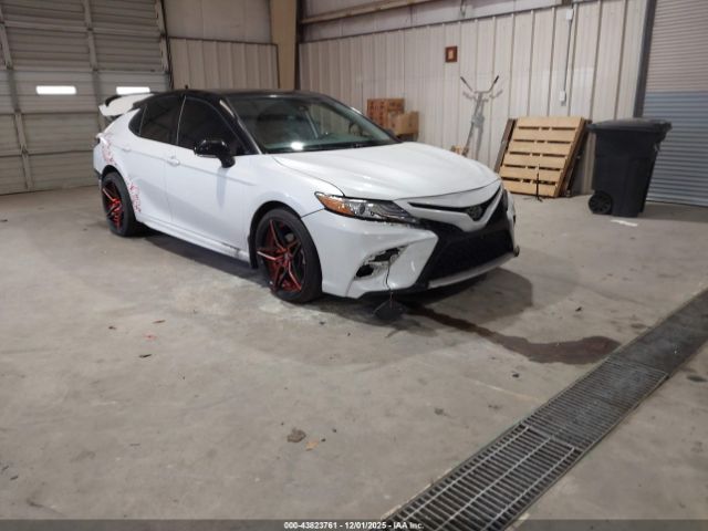 Toyota Camry Xse Image 1