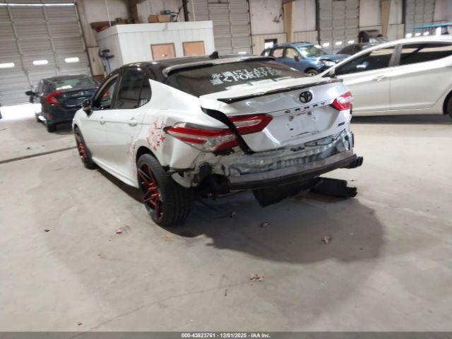 Toyota Camry Xse Image 14