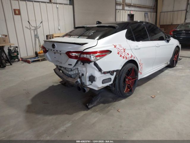 Toyota Camry Xse Image 17