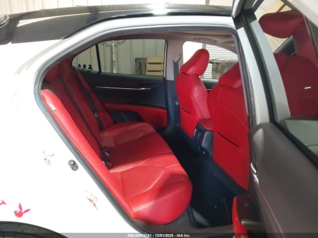 Toyota Camry Xse Image 13