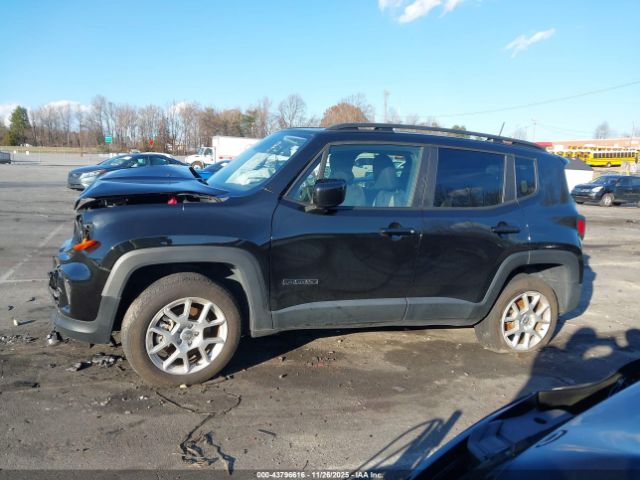 Jeep Renegade Latitude 4x4 Image 2
