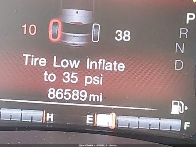 Jeep Renegade Latitude 4x4 Image 11