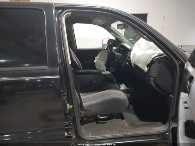 Dodge Dakota Image 14