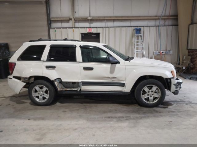 Jeep Grand Cherokee Laredo Image 15