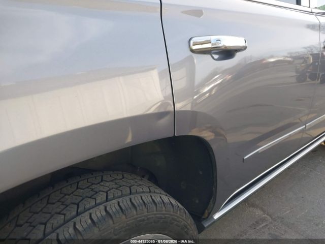 Chevrolet Tahoe 4wd Premier Image 4